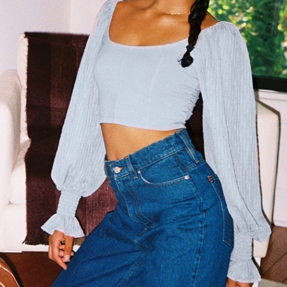 Urban Outfitters Tops - Urban Outfitters Cropped Puff sleeve NWT xs
